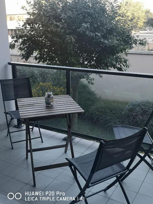Spacieux 3 Pieces Sur Jardin Ivry-sur-Seine Dış mekan fotoğraf